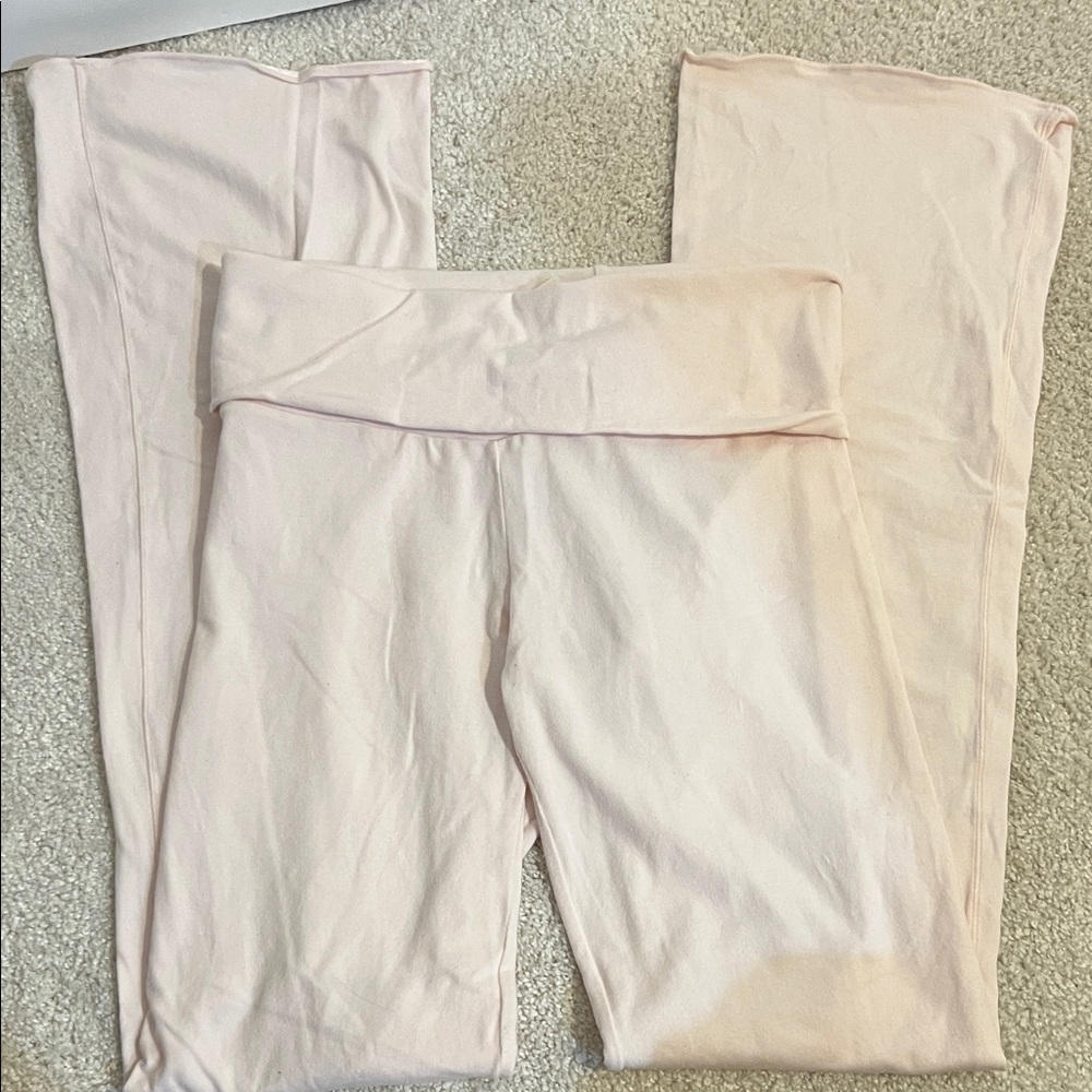 light pink skims flare leggings